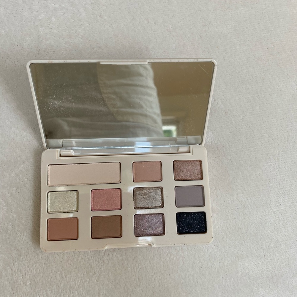 Too Faced White Chocolate Chip Palette